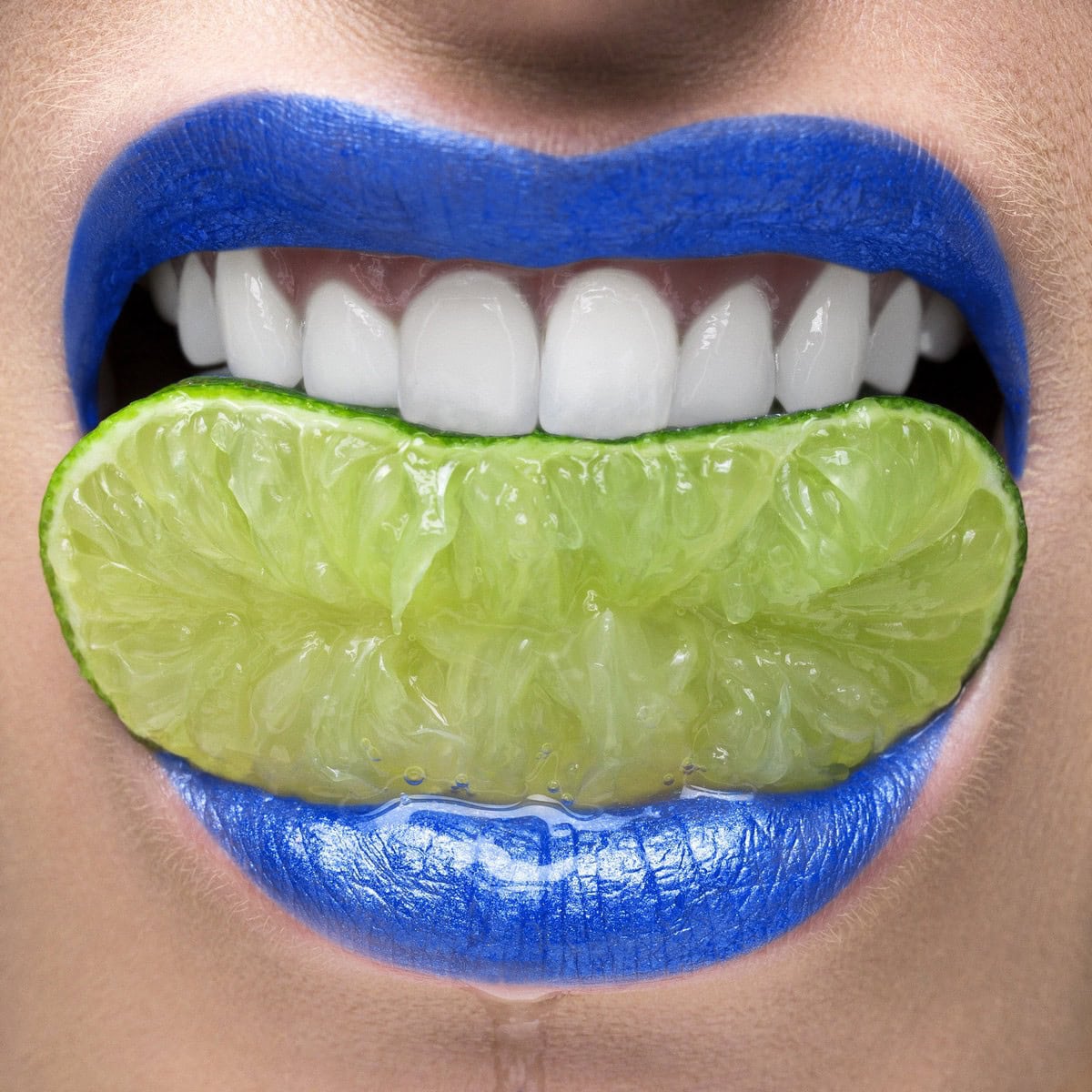 Labios azules